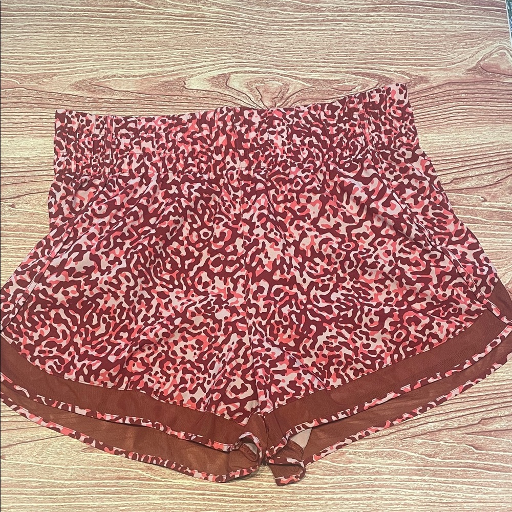 Athleta Mesh Racer Run High Rise 3" Short with Zip Pocket - Picture 1 of 11